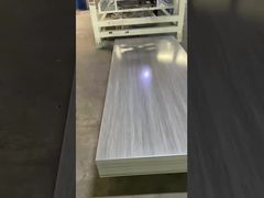 Produksi veneer kayu PVC