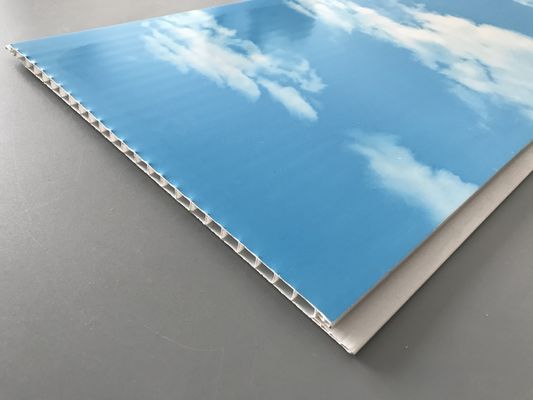 Panas Stamping 250 × 7mm Panel PVC Langit-langit Dengan Langit Biru Dan Awan Putih Panel langit-langit PVC desain populer