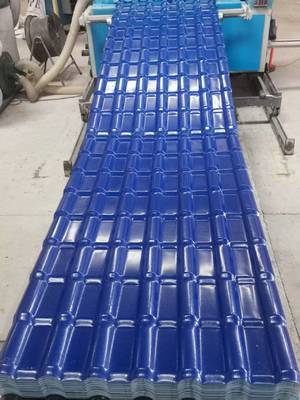 Peti atap UPVC Spanyol Lembar atap PVC Bahan atap plastik berwarna-warni Untuk atap pabrik Peti atap UPVC kekuatan tinggi